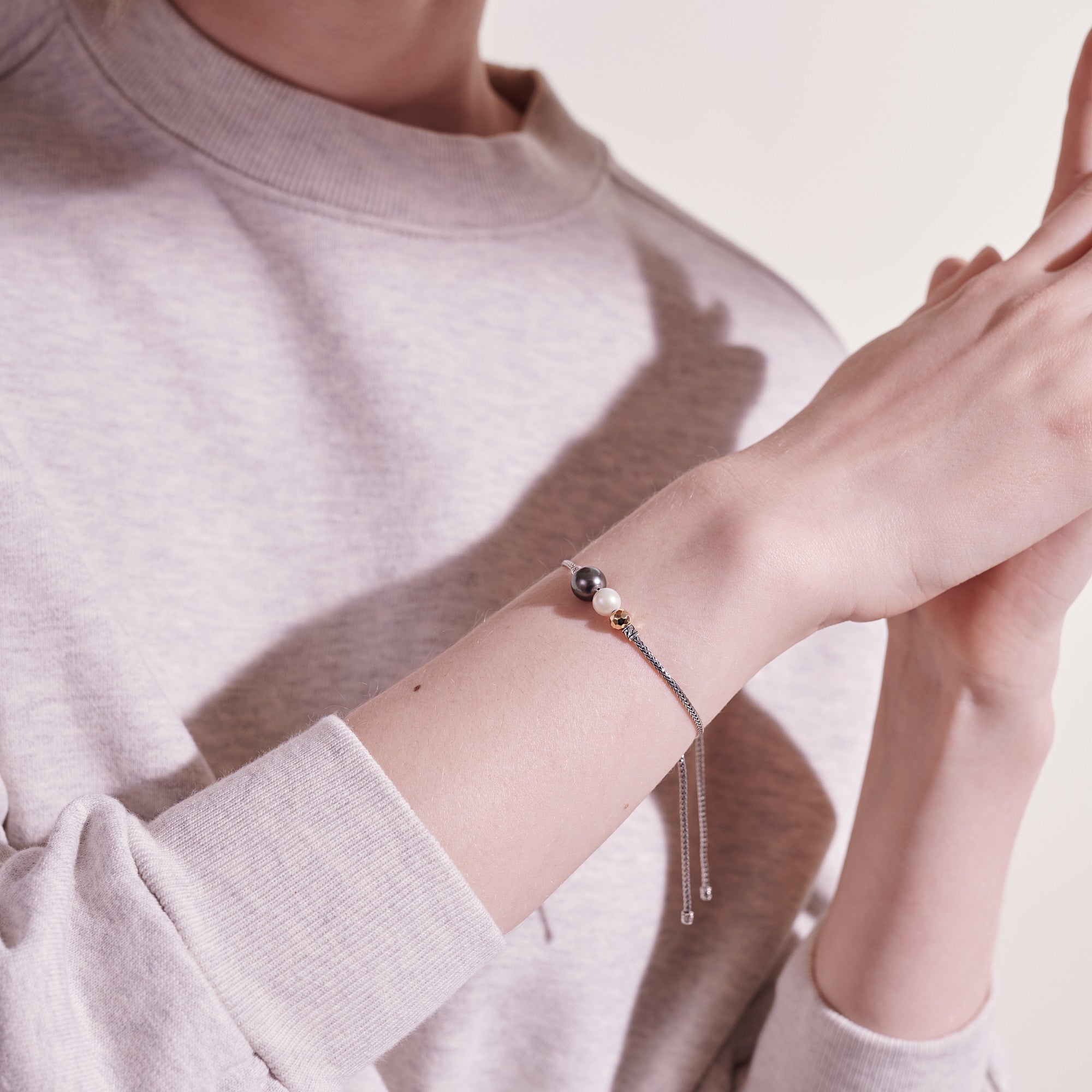 Pearl Pull Through Bracelet